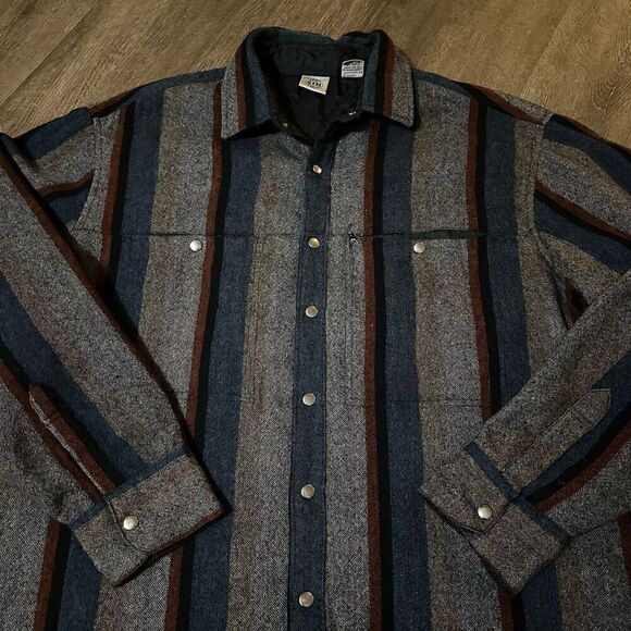 Vintage Shirt Jacket Mens XL Gray Striped Quilted Lined Shacket Wool Blend Snaps - Picture 2 of 10